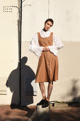 MAY BERNARDI Weiße Hemdbluse mit Smock Details für Damen, made in Europe, fair, organic, eco-friendly - the wearness online-shop