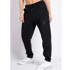 REER3 Jogginghose, Schwarz, Sweatpants, Joggers, Unisex, Sportmode, Sustainable Unisex Fashion, Fair trade clothing, Eco-friendly, Fair, Made in Europe, Organic cotton, Recycled, Vegan, Female Empowerment, Homewear, Streetwear - Shop now - the wearness online shop - ETHICAL LUXURY FASHION