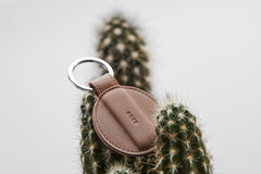 VOR.SHOES Schlüsselanhänger in Rose aus nachhaltigem und hochwertigem Leder, handmade, made in Europe, fair - the wearness online-shop 
